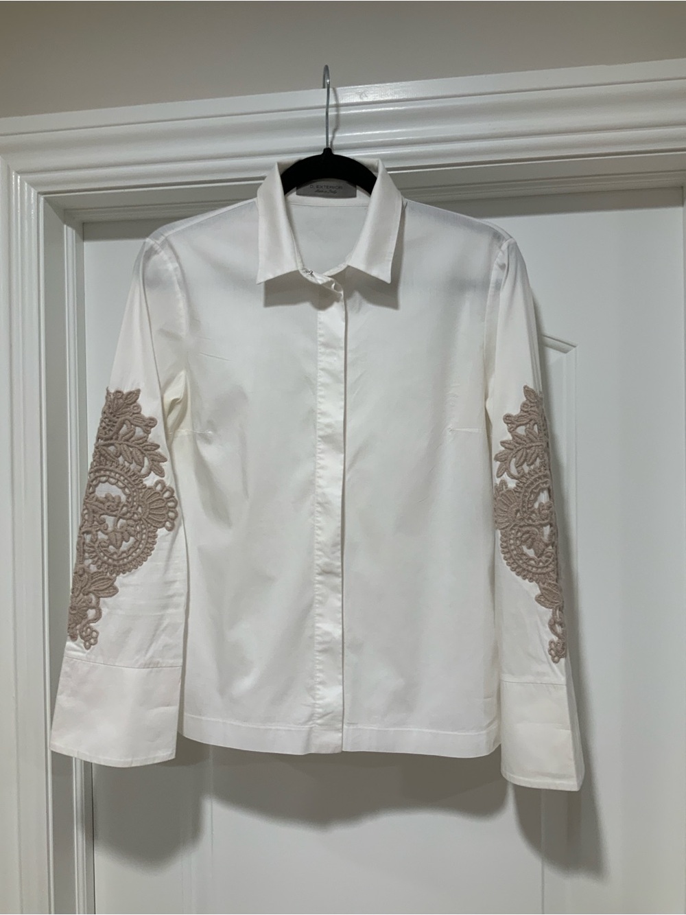 D.EXTERIOR Women's shirt with shaped sleeves white
